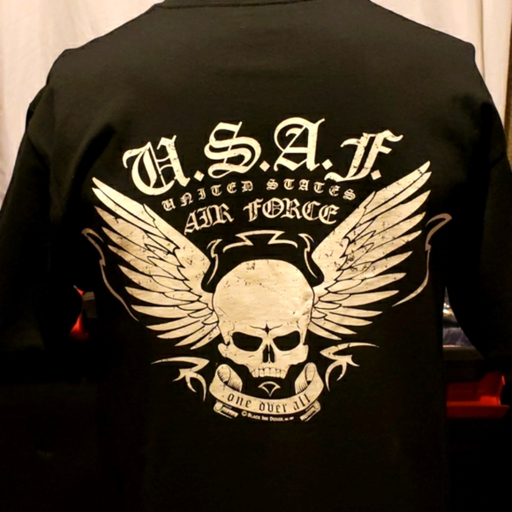 Military Vintage Mens U.S. AIR FORCE Skull tshi…
